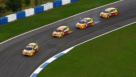 I 2010 indsætter det nye SR-Sport team fire SEAT Leon TDI racere i World Touring Car Championship mesterskabet.